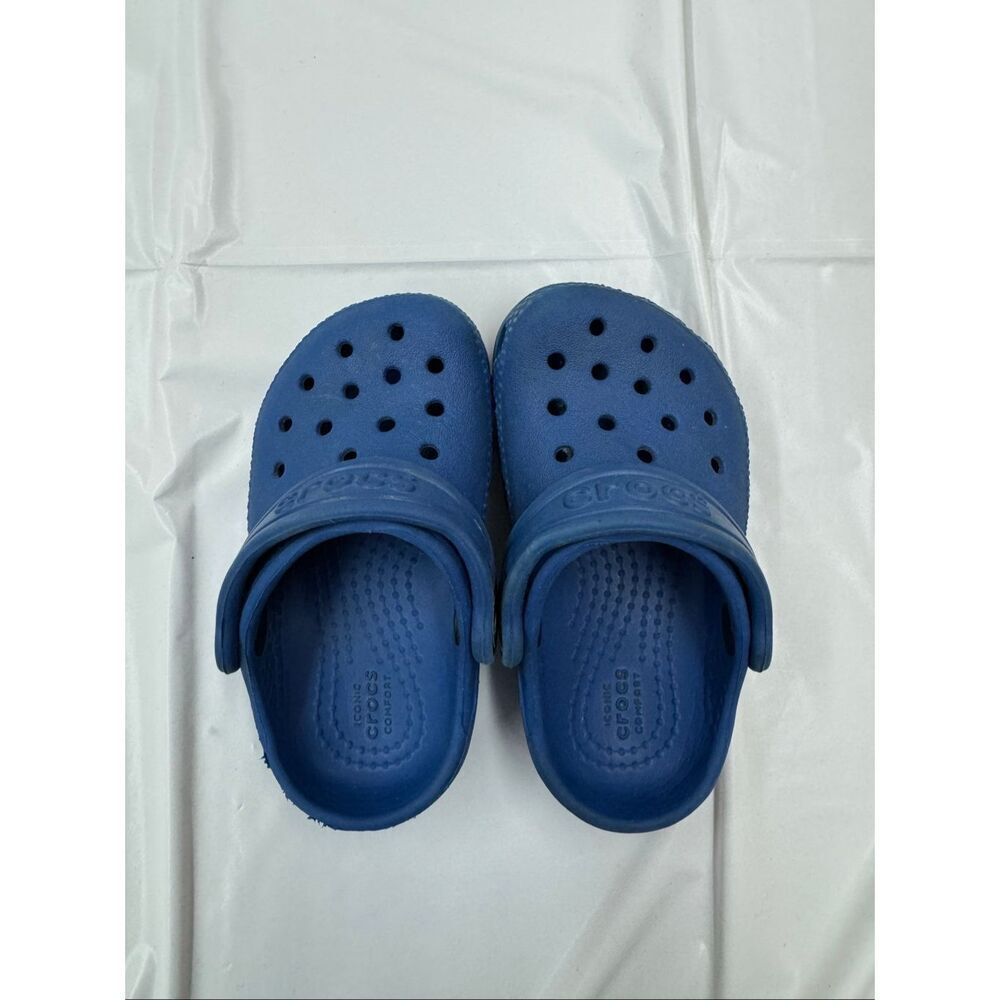 Crocs Blue Children’s Shoes Size 5